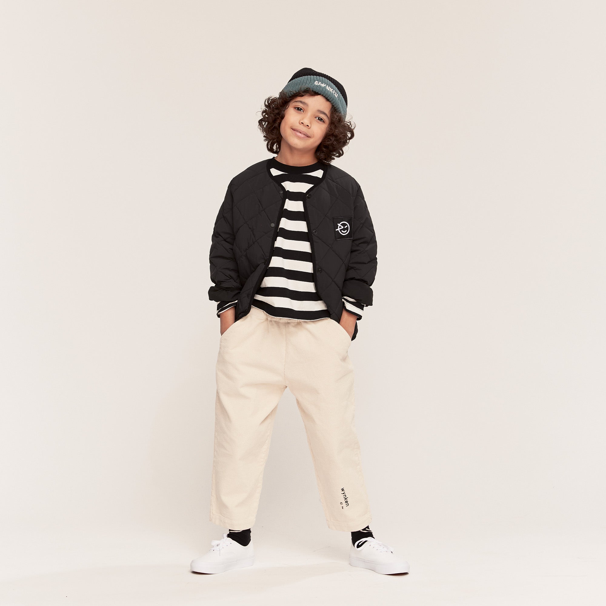 Annka Down Bomber - Black